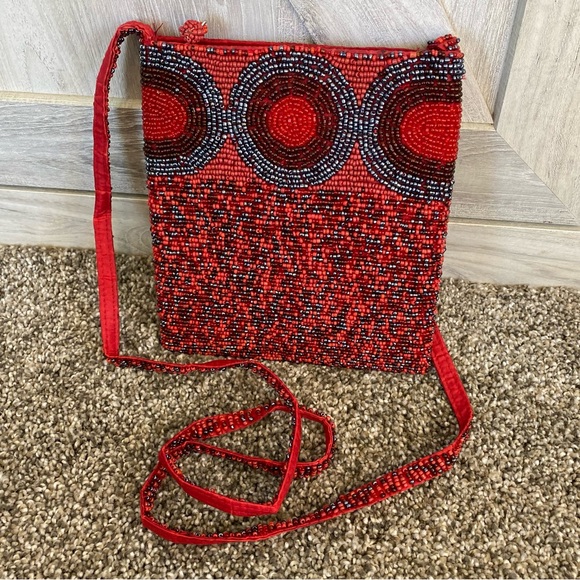 Vintage Red Seed Bead Crossbody Clutch Boho Handbag, Red Geometric Pattern Bag - Picture 2 of 7